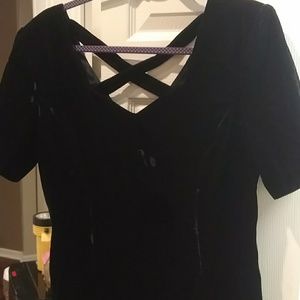 Jessica Howard velvet black dress